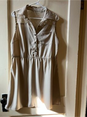 Speed Control Lace-Yoke Sleeveless Dress